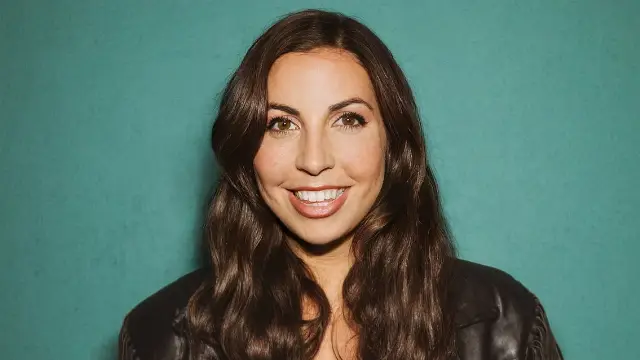 Caitlin cook — performer image