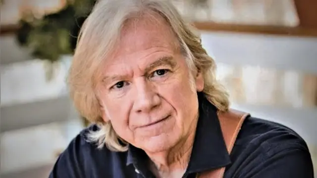 Justin Hayward — performer image